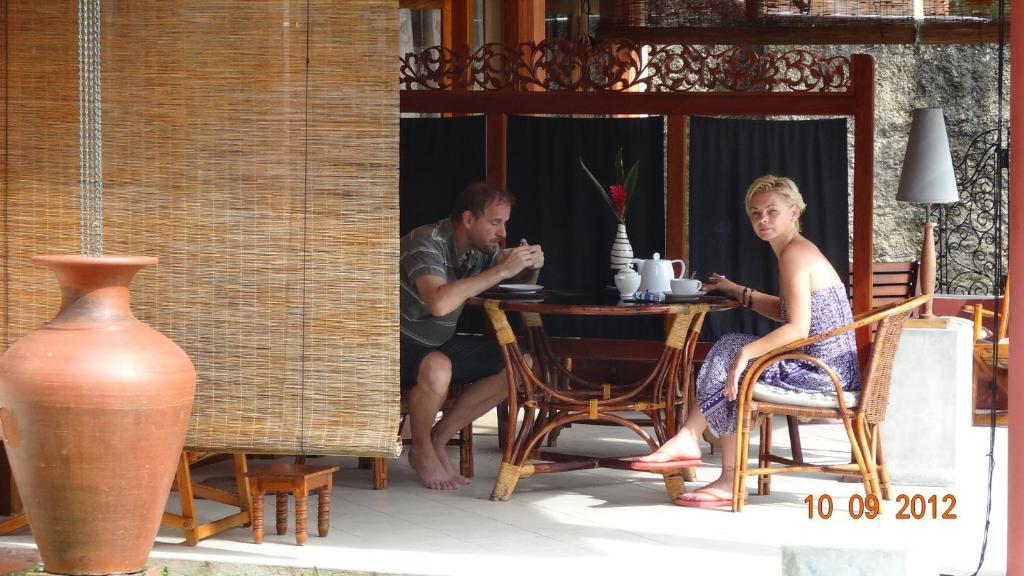 Lazy Lizard Hotel Galle Buitenkant foto