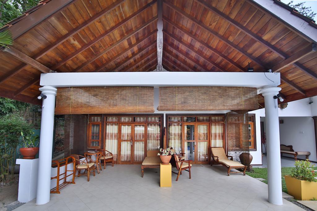 Lazy Lizard Hotel Galle Buitenkant foto